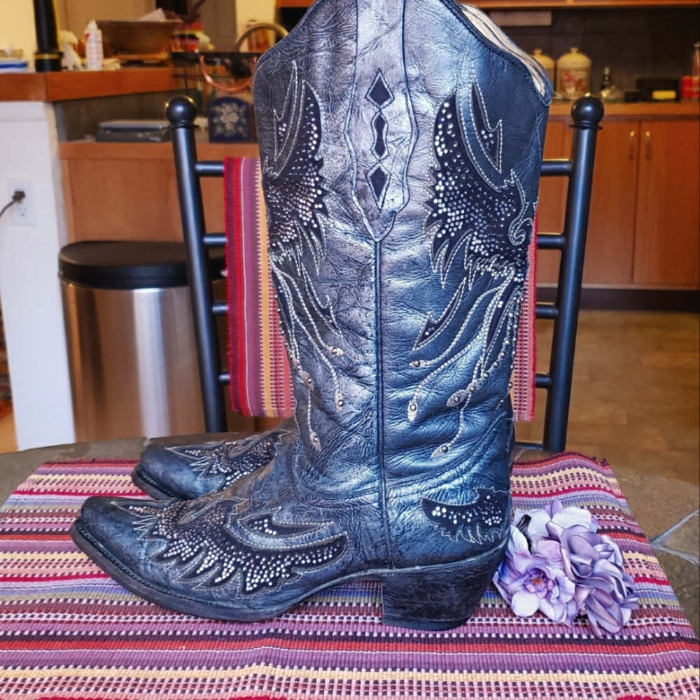 Corral Black and Silver Heeled Boots - Picture 4 of 15